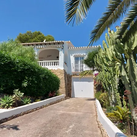 Kalivi Villa *